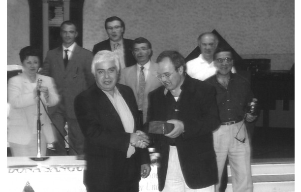 2001- Festa del Donatore: Ancora un premio per Franco