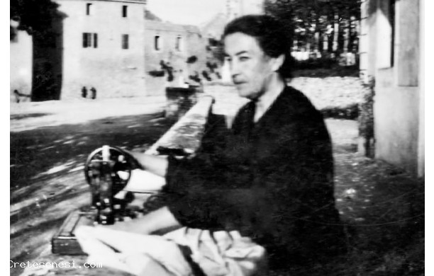 1940 - L'Angiolona che fa la sarta