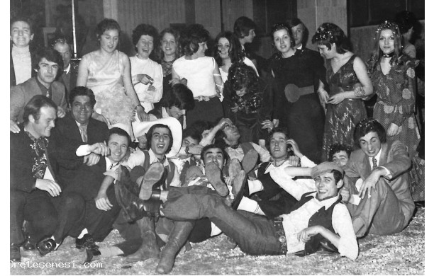 1973 - Serrigiani a Teatro Verdi per il Carnevale