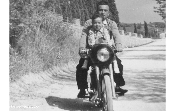 1951 - I due Soldati rientrano a Segole in moto