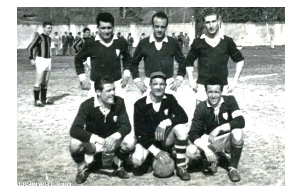 1952 - Sei amici in posa prima della partita