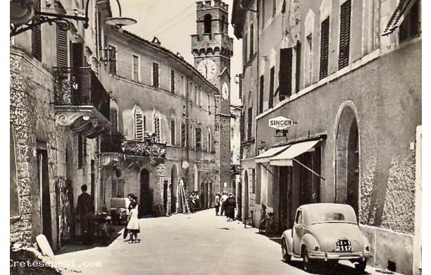 1954 - La Topolino del dottor Stella sotto casa