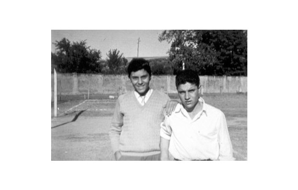 1955 - Due amici allo stadio