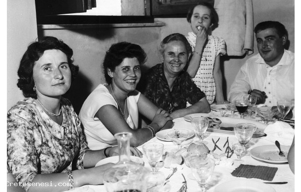 1958, Domenica 31 Agosto - A pranzo dai Torpigliani