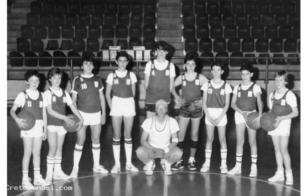 1986 - La squadra dei giovani cestisti