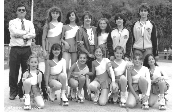 1987 - La squadra di pattinatrici