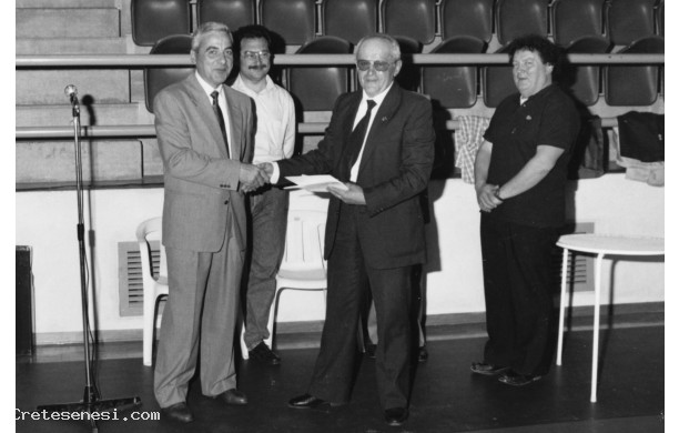 1990, 25° Festa del Donatore Fratres: Premiazione donatori meritevoli