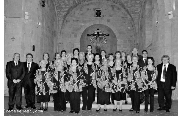 2003 - La corale Sant'Agata canta in chiesa