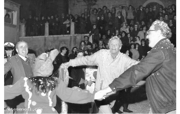 1989 - Girotondo in Piazza Garibaldi