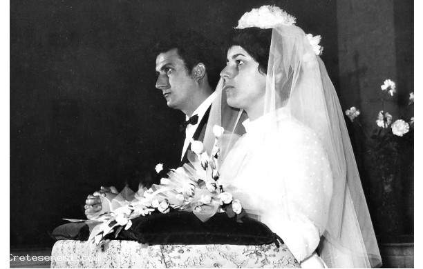 1968, Luned 29 Aprile - Giovanni Tozzi e Anna all'altare