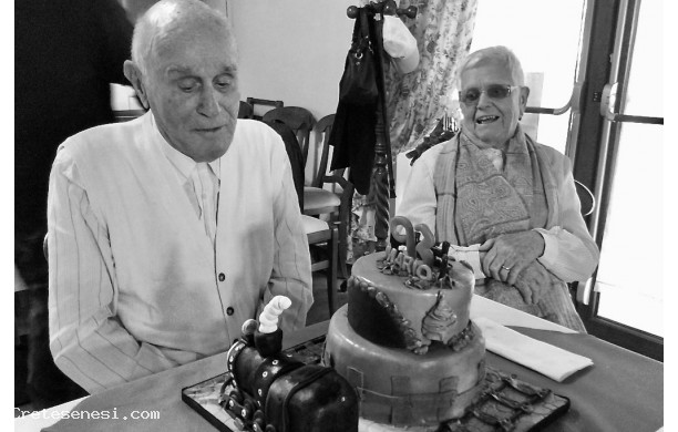 2016, 2 Novembre - 93° compleanno di un Ferroviere