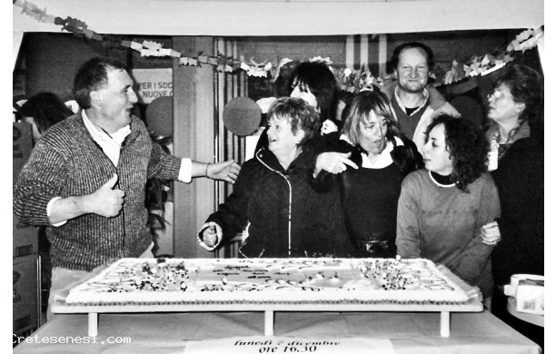 2008, Sabato 6 Dicembre - Una torta per inaugurare la nuova Coop di Serre