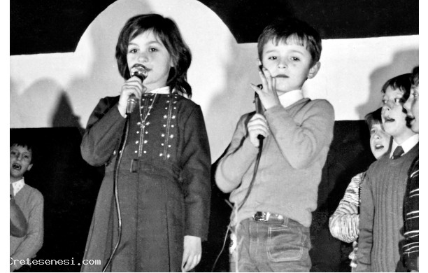 1973 - Coppia di piccoli cantanti