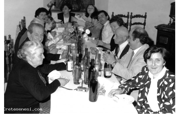 1975? - La famiglia Coradeschi-Michelangioli tutta riunita a pranzo