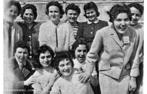 1962? - Gruppo di giovani donne
