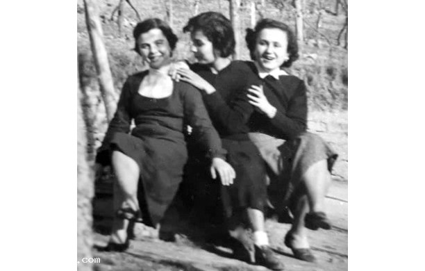 1955, Marzo - Tre amiche con diversi destini