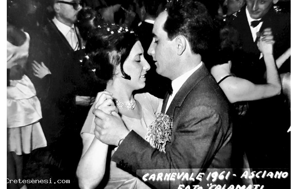 1961 - Bella coppia al ballo di Carnevale del Ravvivati