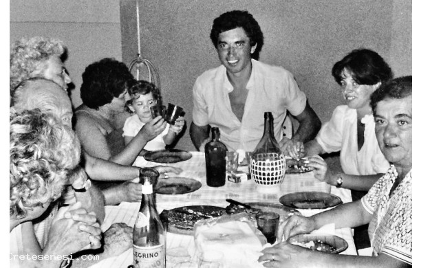 1983, 27 Agosto - Famiglia Fagnani a tavola