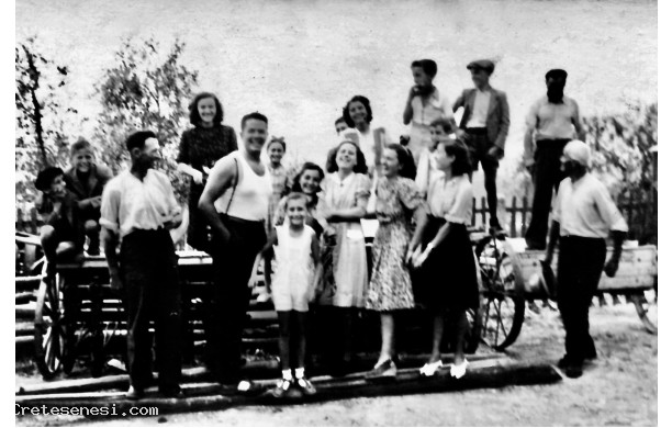1941 - Un'estate nel piazzale di Palazzo Venturi