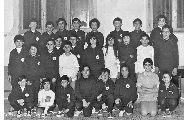 1968 - Tutti insieme a fare ginnastica