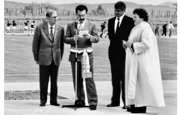 1990, Domenica 29 Aprile - Si inaugura il nuovo stadio di calcio