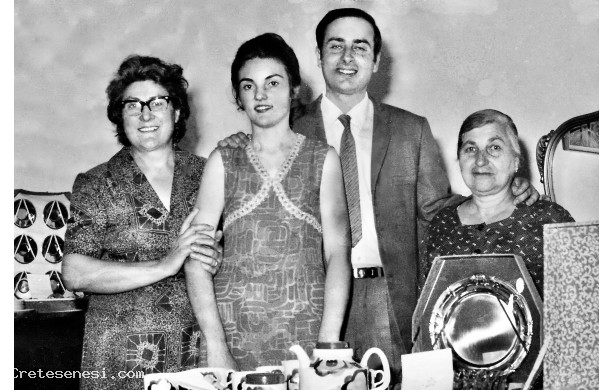 1971 - Foto di famiglia  al rinfresco prima del matrimonio