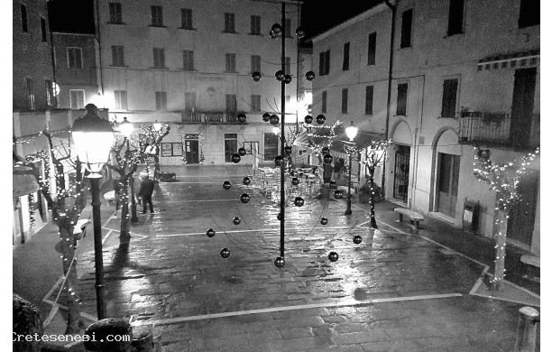 2017 - La piazza sotto la pioggia a natale