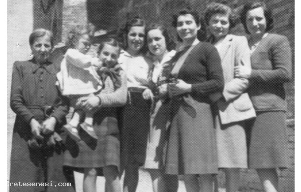 1946, 22 Marzo - Tante donne e citte di 'Sciano
