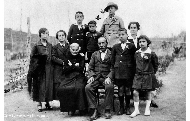 1921 - I Coniugi Viti con figli e nipoti