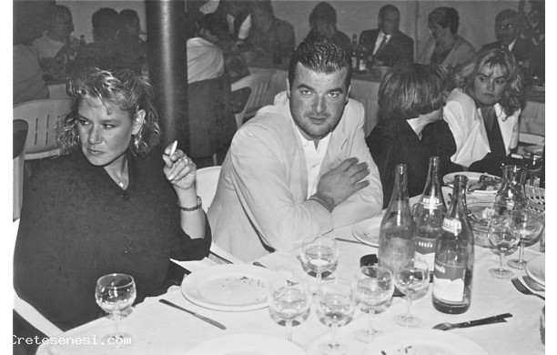 1997 - Cena dei Menciaioli, un giovane Luca con la fidanzata