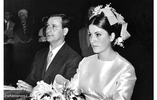 1965, Sabato 4 settembre - Guido Mencarelli e Mariapia, sposi a Monte Oliveto Maggiore