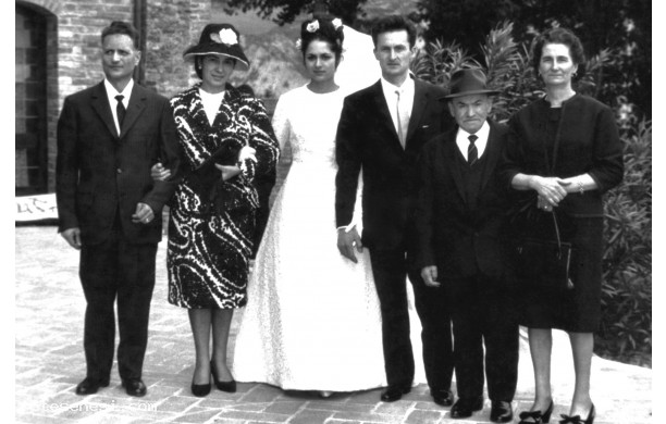 1965, Mercoledi 28 Aprile - Marta di Terzino e Elvio di Gigino, sposi