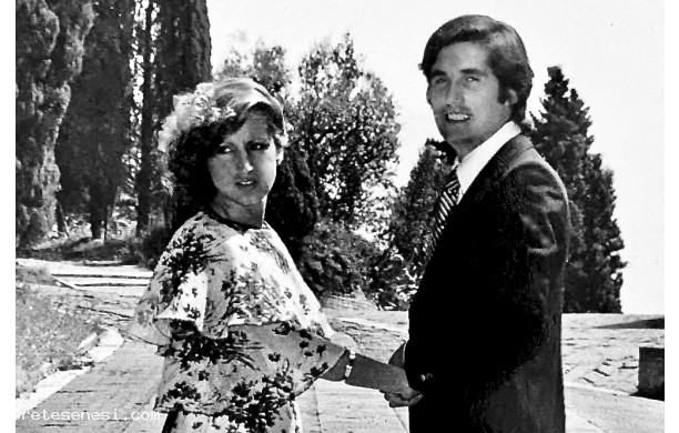 1975, Sabato 2 Agosto - Mario si sposa a Monte Oliveto Maggiore
