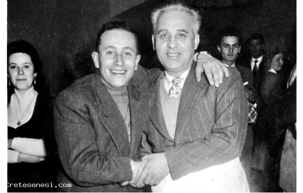 1957 - Due grandi amici alla festa del Gioved Grasso