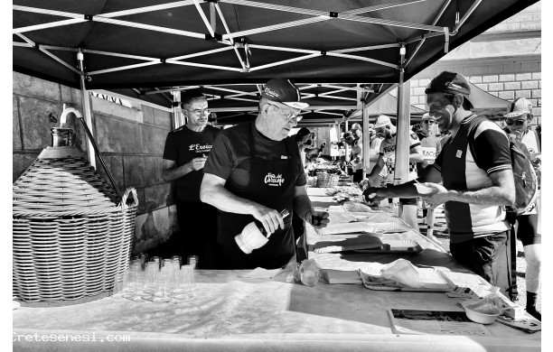 2023, Sabato 30 Settembre - L'Eroica e la ribollita con un gotto di vino