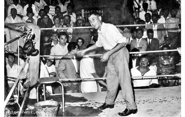 1960? - Incontro di box sotto le tribune dello Stadio Marconi