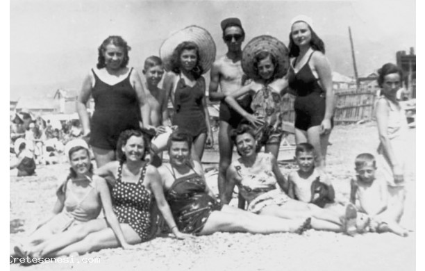 1947 - Al mare in Liguria