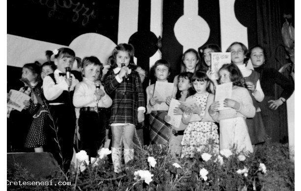 1973 - Coro di bambine al Festival canzone dei ragazzi
