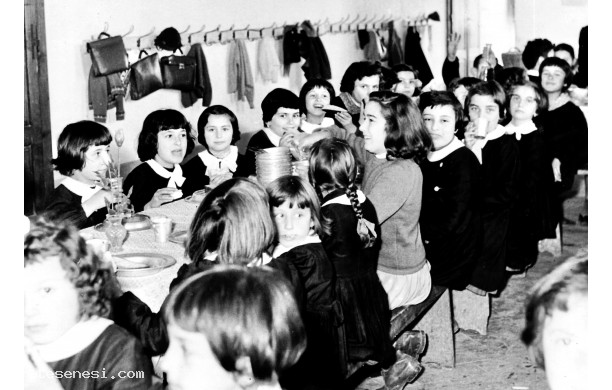1958 - Quando la Mensa Scolastica si chiamava Refettorio