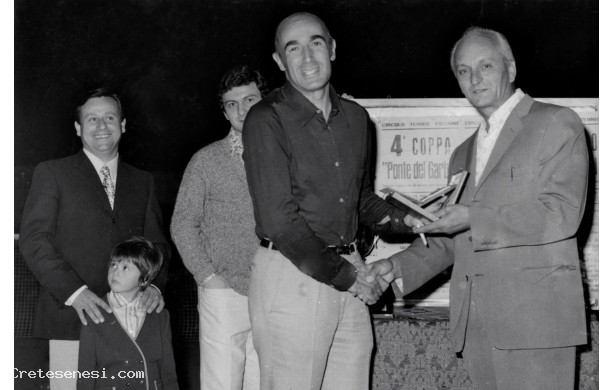1970 - Premiazione 4° Torneo di Tennis - Ponte del Garbo
