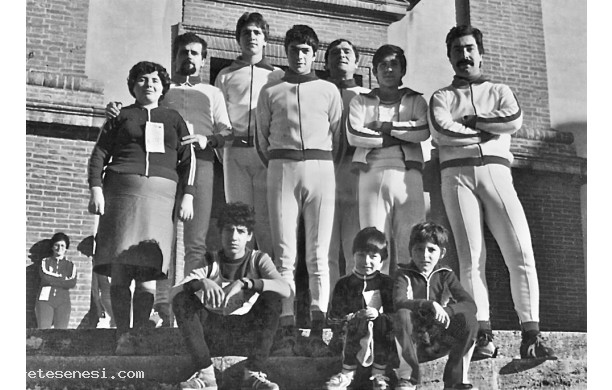 1977, 20 Novembre - La squadra AscianoMobili che partecipa a una competizione a Sinalunga