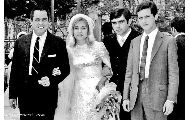 1969, Luned 28 Aprile  Alfiero e Roberta con i Tozzi di Piazza Garibaldi