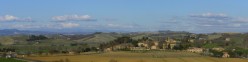 Vista di Lucignano dalla strada che sale a Vescovato di Murlo