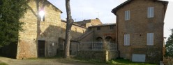 Panoramica del piazzale antistante la chiesa