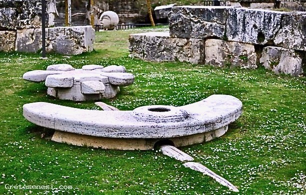 Scultura: Piazza Iqbal Maschi