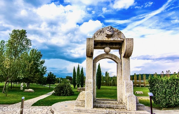 Scultura: Porta dell’acqua